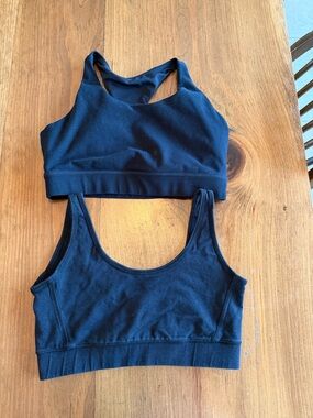 TASC M set of 2 black SPORTS BRAs great condition smoke pet free home